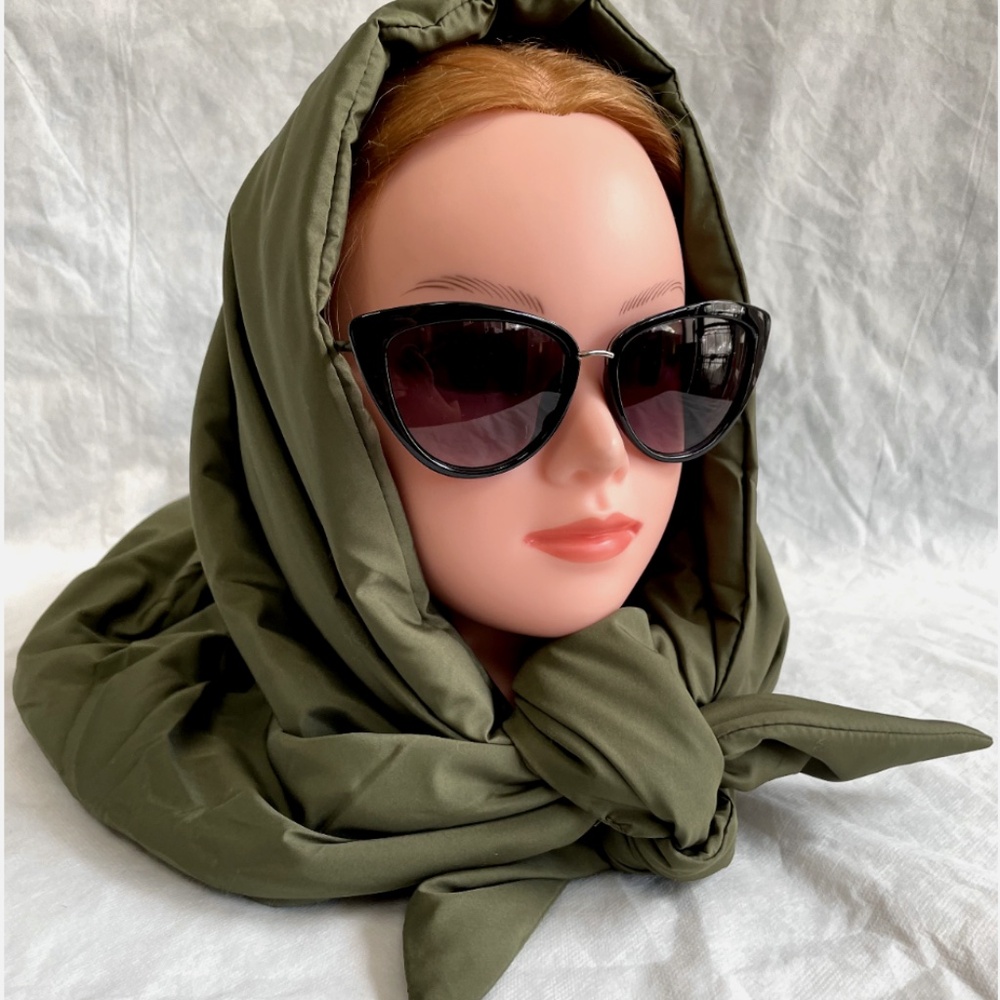 Puffer Shawl,Triangle Scarf, Babuska Style Quilted, Green Scarf, Winter Hat NEW…